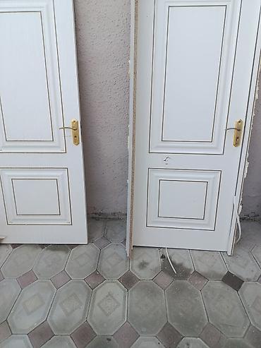 qapi demir qapi seyf qapi: Ağ rəngli otaq qapısı 3 ədəd var — 3