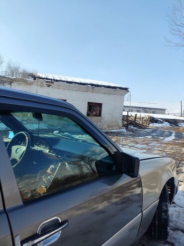 Mercedes-Benz: Mercedes-Benz W124: 1990 г., 2.3 л, Механика, Седан — 12