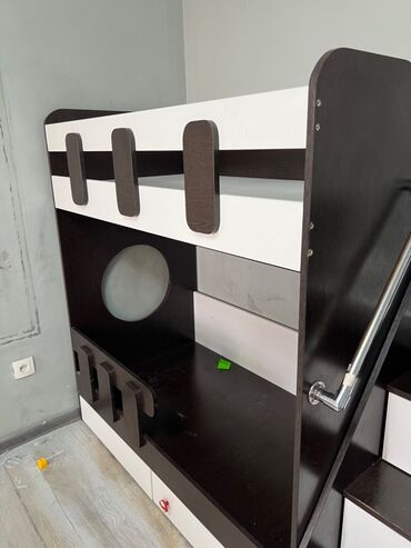 Двухъярусные детские кровати: Двухъярусная детская кровать, ЛДСП — 6