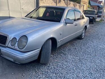 мерс 210 1997: Продаю Mercedes Benz, E-class 210, объем 3,2 1999 года,серебро,седан