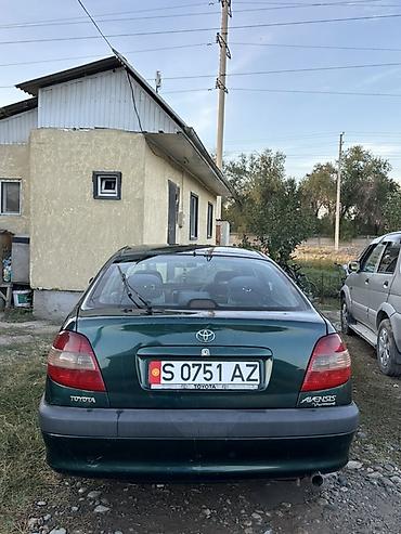 avensis 2001: Toyota Avensis: 2001 г., Бензин, Седан — 4