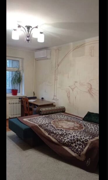 3 микрорайоне: 3 комнаты, 58 м², 104 серия, 3 этаж, Старый ремонт
