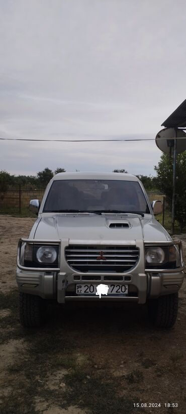 aka maşını: Mitsubishi Pajero: 2.8 л | 1996 г. | 373035 км Универсал