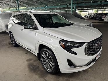 GMC: GMC : 2020 г., 2 л, Автомат, Бензин, Кроссовер — 2