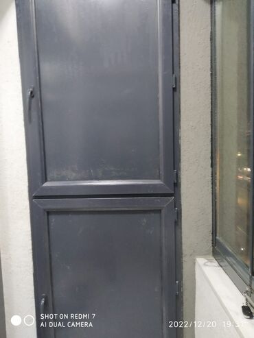 Sifarişlə dolablar: Plastik şkafıların sifarişi Ağ rəngdə 1 kvadratı 90 azn Rəngli 1 — 9