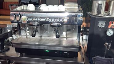 Dondurma aparatları: Profesional kommersiya espresso maşını, kafelər və restoranlar üçün