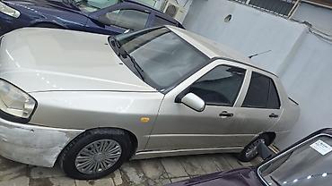 xarab masin: Chery Amulet sedan – 4 qapı, bej rəng. - Yanacaq: benzin - Kuzov — 4