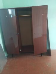 дом 3 комнатный: 30 м², 2 комнаты, Утепленный, Забор, огорожен