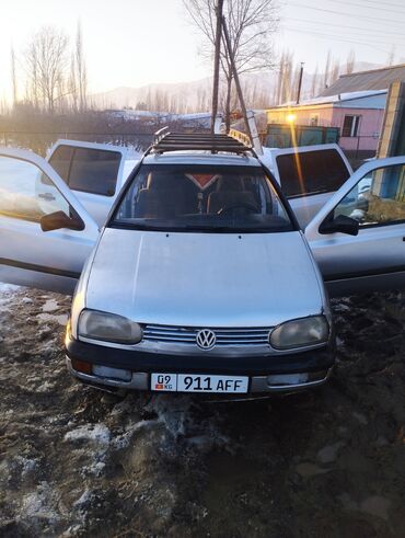 прицеп для легкового авто цена: Volkswagen Golf: 1993 г., 1.8 л, Механика, Бензин, Универсал