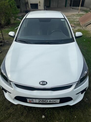 Kia Rio: 2018 г., 1.4 л, Автомат, Бензин, Седан