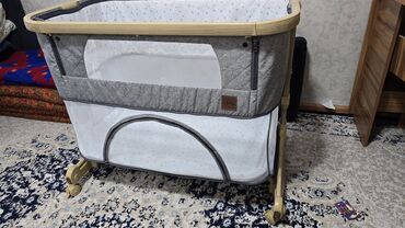 детская кроватка stokke sleepi: Балдар үчүн кошумча коюлган керебет, Дөңгөлөктүү, түсү - Боз