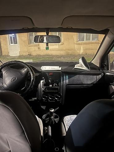газ на афто: Hyundai Getz: 2004 г., 1.4 л, Механика, Бензин, Хэтчбэк — 8