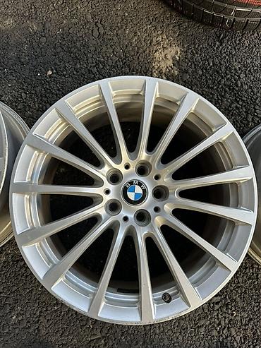 Диски: Комплект оригинальных литых дисков BMW (4 шт.) - Диаметр: 19" - — 3