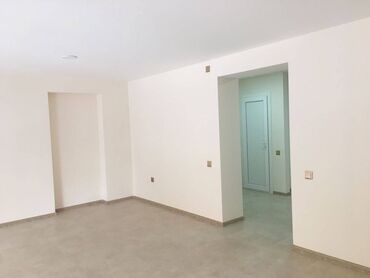 Digər kommersiya daşınmaz əmlakı: Nərimanov metrosuna 10 mertebeli binanın 2-ci mərtəbəsində yerləşən — 7