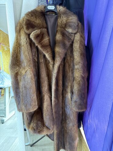 Шубы: Шуба из натурального меха норки, длина миди/ниже колена. Классический — 10