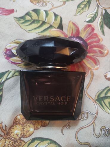 Парфюмерия: Оригинальный Versace Crystal Noir, осталось 70 мл.💫