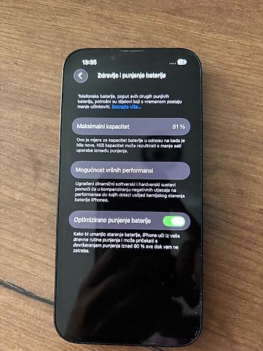 megan auto: Prodajem iphone 13 128GB u odlicnom stanju bez ostecenja. Prodaje se — 3