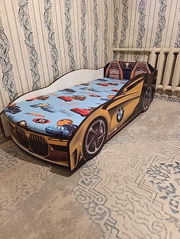 Другие товары для дома и сада: Стульчики для кормления ребенка распродажа 1500 Стол для урока 3500 — 9