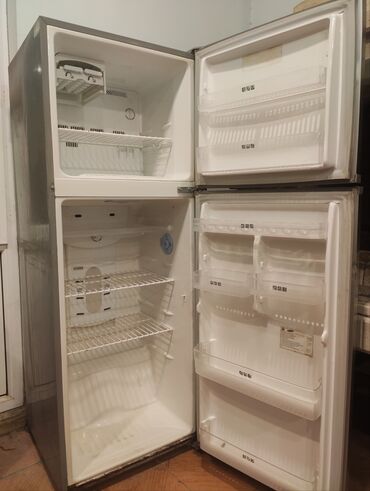 Soyuducular: İşlənmiş 2 qapılı Samsung Soyuducu Satılır, rəng - Boz, Dispenserli — 2