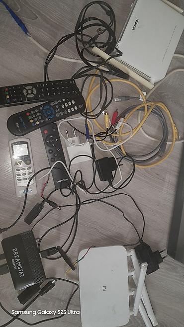 Digər kompüter aksesuarları: Elektronika/aksessuar dəsti Satılır müxtəlif cihazlardan ibarət bir — 10