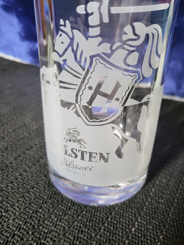 Čaše: Nova krigla,vintaz Holsten Pilsner. Krigla nova,sve na njoj odsjaj od na lalafo.rs — 2 Čaše: Nova krigla,vintaz Holsten Pilsner. Krigla nova,sve na njoj odsjaj od — 2