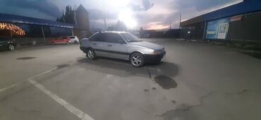 телешка авто: Volkswagen Passat: 1988 г., 1.8 л, Механика, Газ, Седан