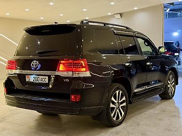 lend cruizer: Toyota Land Cruiser: 2017 г., 4.6 л, Автомат, Внедорожник — 9