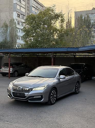 100: Honda Accord: 2017 г., 2 л, Автомат, Гибрид, Седан — 10