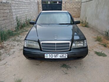 mercedes rolu: Mercedes-Benz C 180: 1.8 l | 1995 il Sedan