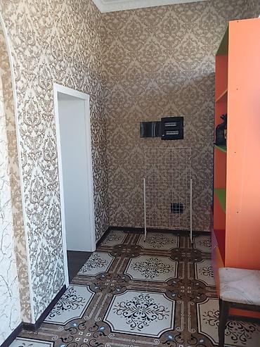 Həyət evləri və villaların satışı: Satılır: həyət evi/villa - İki mərtəbəli, sütunlu fasadlı geniş həyət — 1