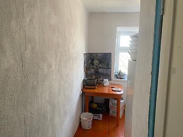 3х комнатная квартира токмак: 3 комнаты, 64 м², 3 этаж, Старый ремонт — 1