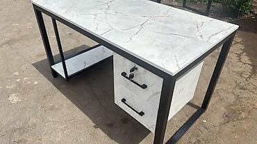 study table: Компьютерный стол, Новый, С полками — 1