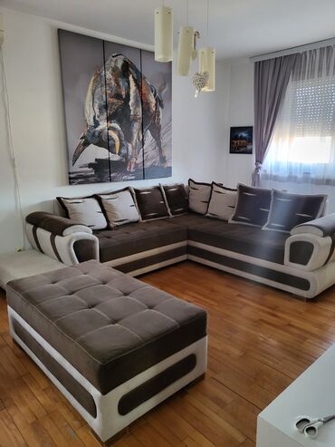 Ugaone garniture: Prodajem garnituru ocuvanu u perfektnom stanju.Dimenzije — 2