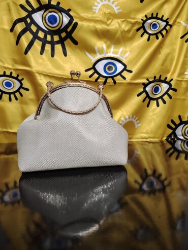 белые женские сумки: Клатч