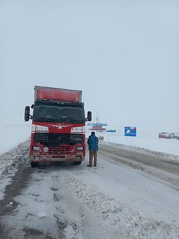 два авто: Тягач, Volvo, Холодильник, рефрижератор — 3