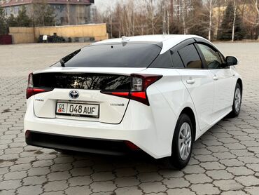 Toyota: Toyota Prius: 2019 г., 1.8 л, Вариатор, Гибрид, Хэтчбэк — 3
