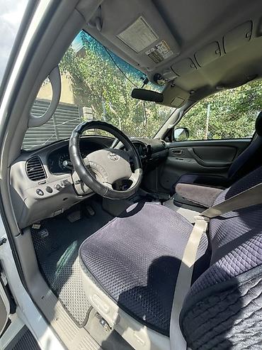 20 лет: Toyota Sequoia: 2004 г., 4.7 л, Автомат, Газ, Внедорожник — 7