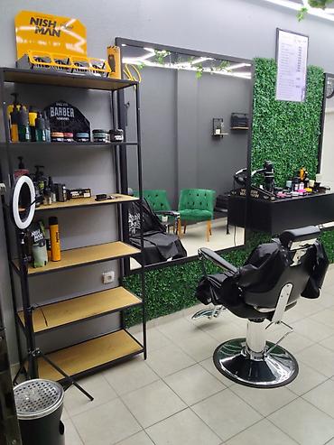izdavanje soba kraljevo: Izdajem namešten frizerski salon na Novoj Detelinari, uz Vaš pribor — 2