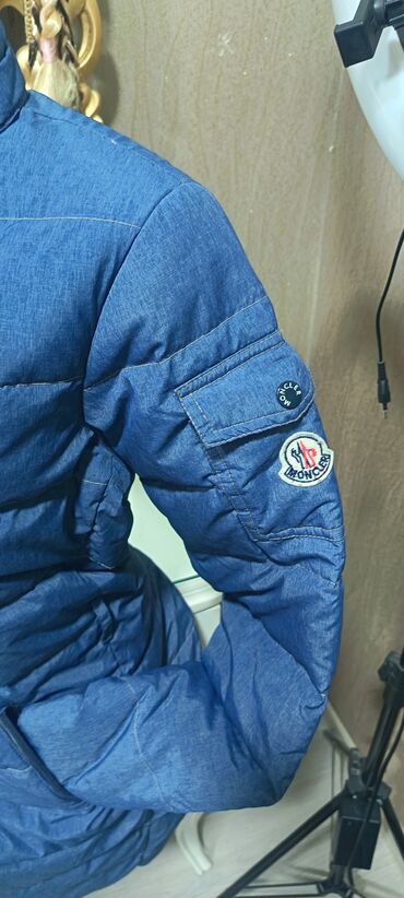 Ziyafət donları: Qırmızı don - Rəng: parlaq qırmızı - Dizayn: dördkünc dekolte, ön — 21