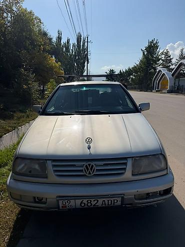 дэу матиз 1: Volkswagen Vento: 1996 г., 2 л, Кол менен иштөөчү, Бензин, Седан — 1