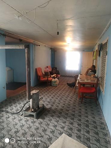 Həyət evləri və villaların satışı: 4 otaqlı, 8 kv. m, Orta təmir — 8