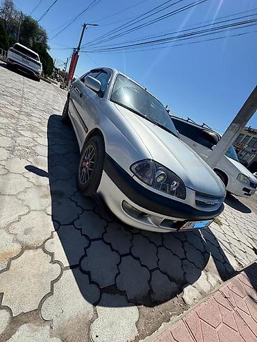 highlander 2: Toyota Avensis: 1999 г., 1.6 л, Механика, Бензин, Лифтбек — 2