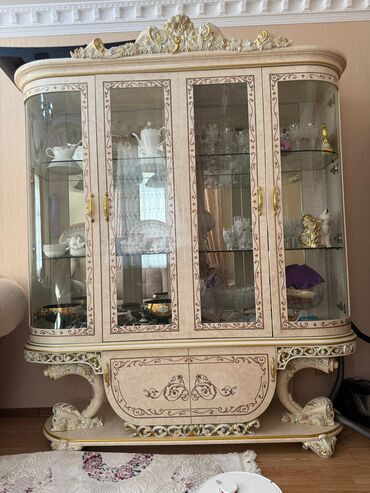 Masalar: Qorka satilir 350azn. Unvan yeni yasamal m 9697 Nigaz lalafo.az -da Masalar: Qorka satilir 350azn. Unvan yeni yasamal m 9697 Nigaz