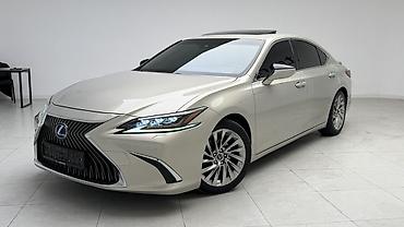 бампера на е34: Lexus ES: 2019 г., 2.5 л, Автомат, Гибрид, Седан — 3