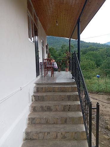 4 otaqlı ev certyojları: 3 otaqlı, 100 kv. m, Orta təmir — 1