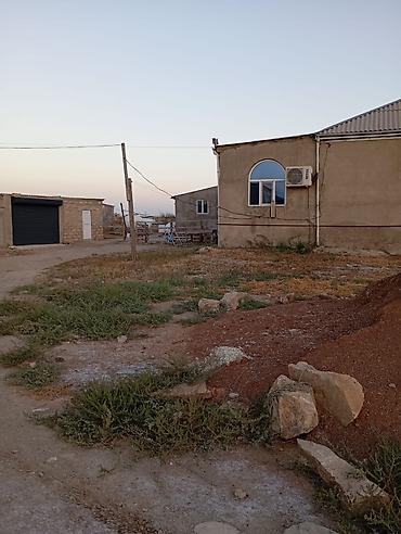 astarada torpaq satilir: Xızı rayonu Sitalçay kəndində Həyət evi 2 yataq 2 qonaq 1 zal otağı 1 — 3