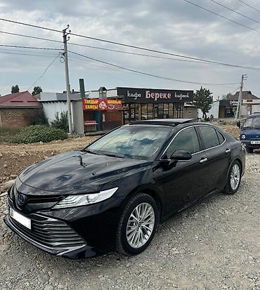 range rover 2017: Toyota Camry: 2019 г., Автомат, Седан — 1