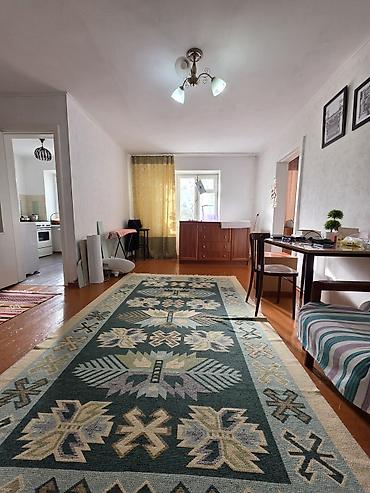 3 комнаты, 56 м², 9 мкр Хрущевка, 3 этаж, Косметический ремонт