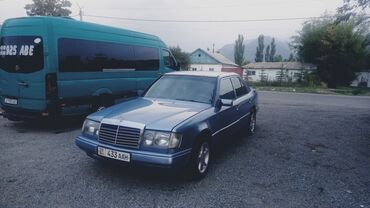 салон от мерса: Mercedes-Benz W124: 1989 г., 2.3 л, Механика, Бензин, Седан