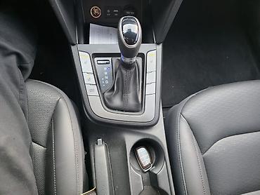 Hyundai: Hyundai Elantra: 2020 г., Седан — 11